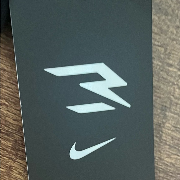 NWT nike girls level up hoodie-5 sizes available - Picture 5 of 10